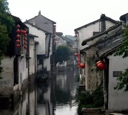 市区随便跑400公里，高速200都跑不到！到底是为啥？